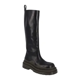 Bottega Veneta Tire Boot in Calfskin in black