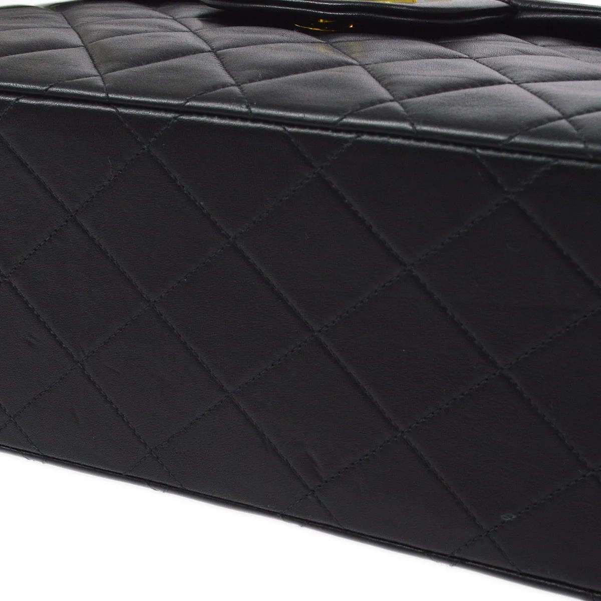 Chanel 1994-1996 Black Lambskin Classic Flap Maxi AK16613e