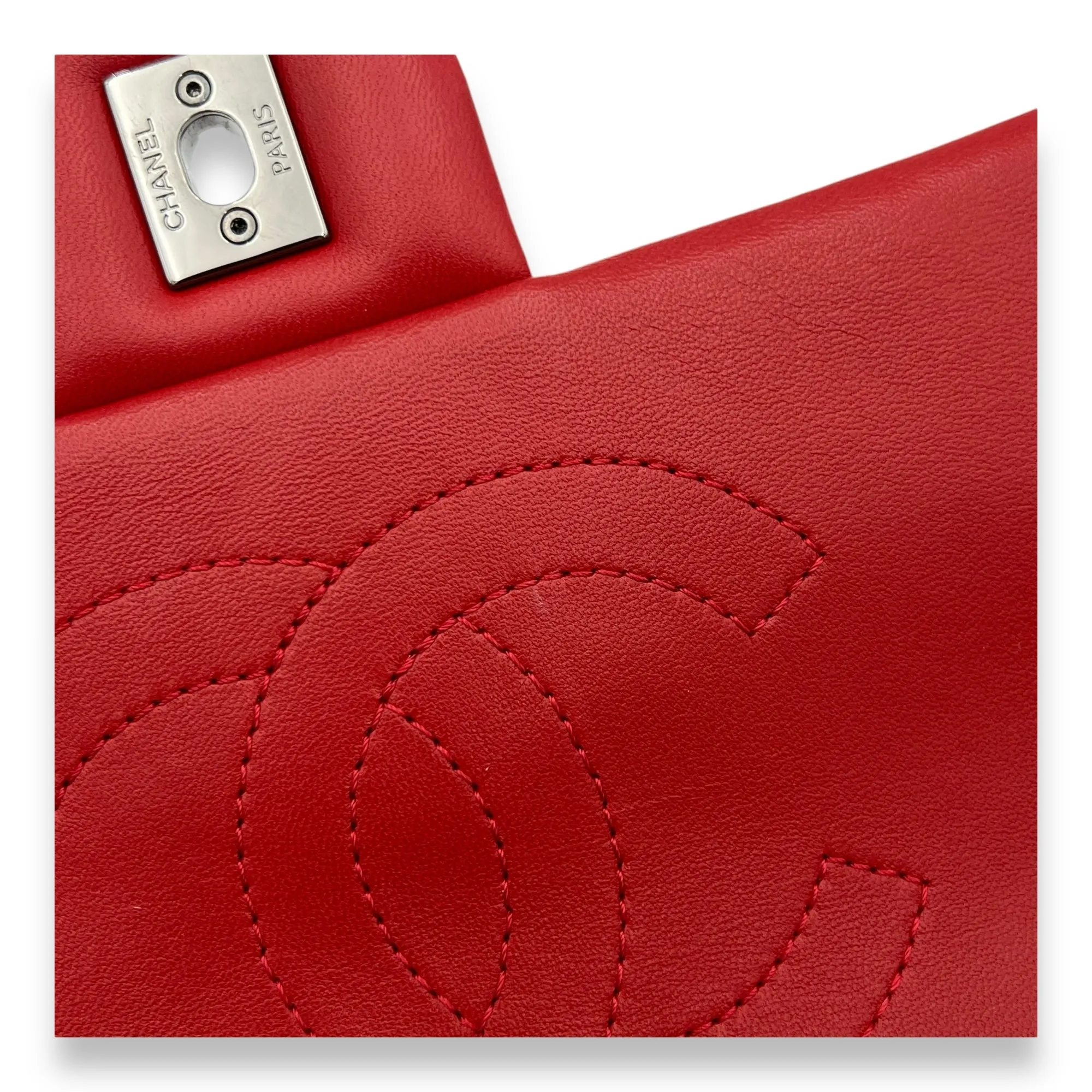 Classic Single Flap Red Shoulder Bag in Lambskin, Silver hardware