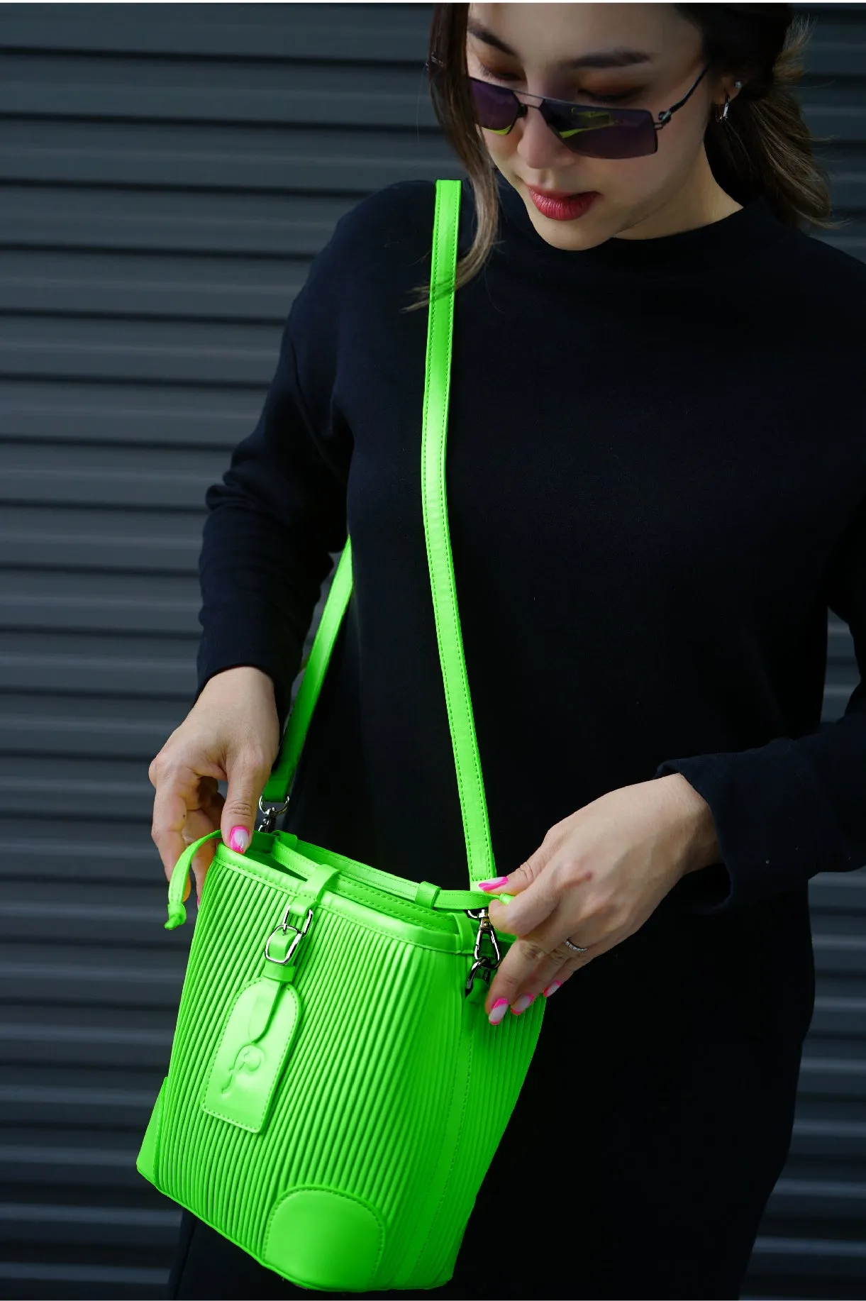 ELEPH BUCKET BAG - M : Green