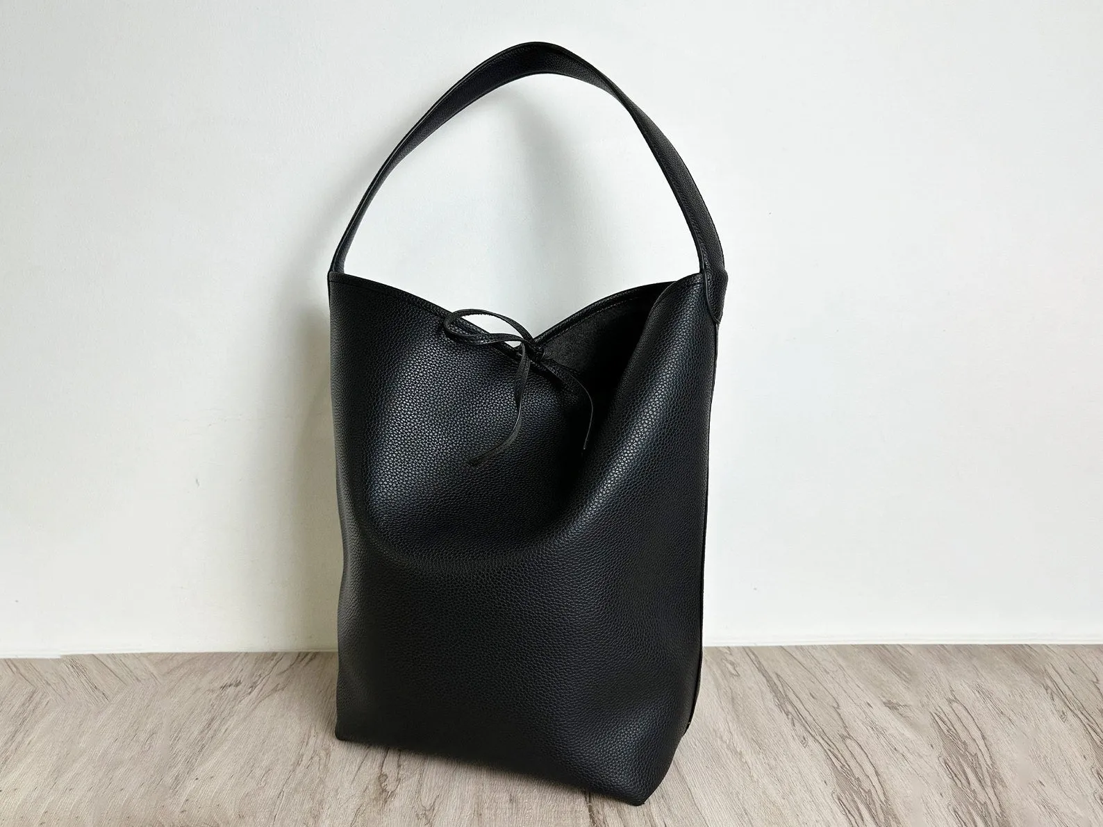 Full Grain Leather Bucket Bag for Women