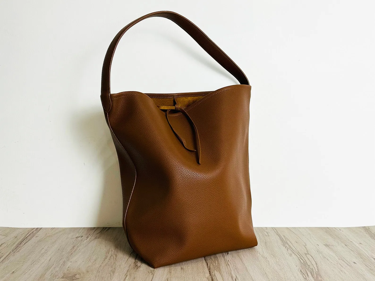 Full Grain Leather Bucket Bag for Women