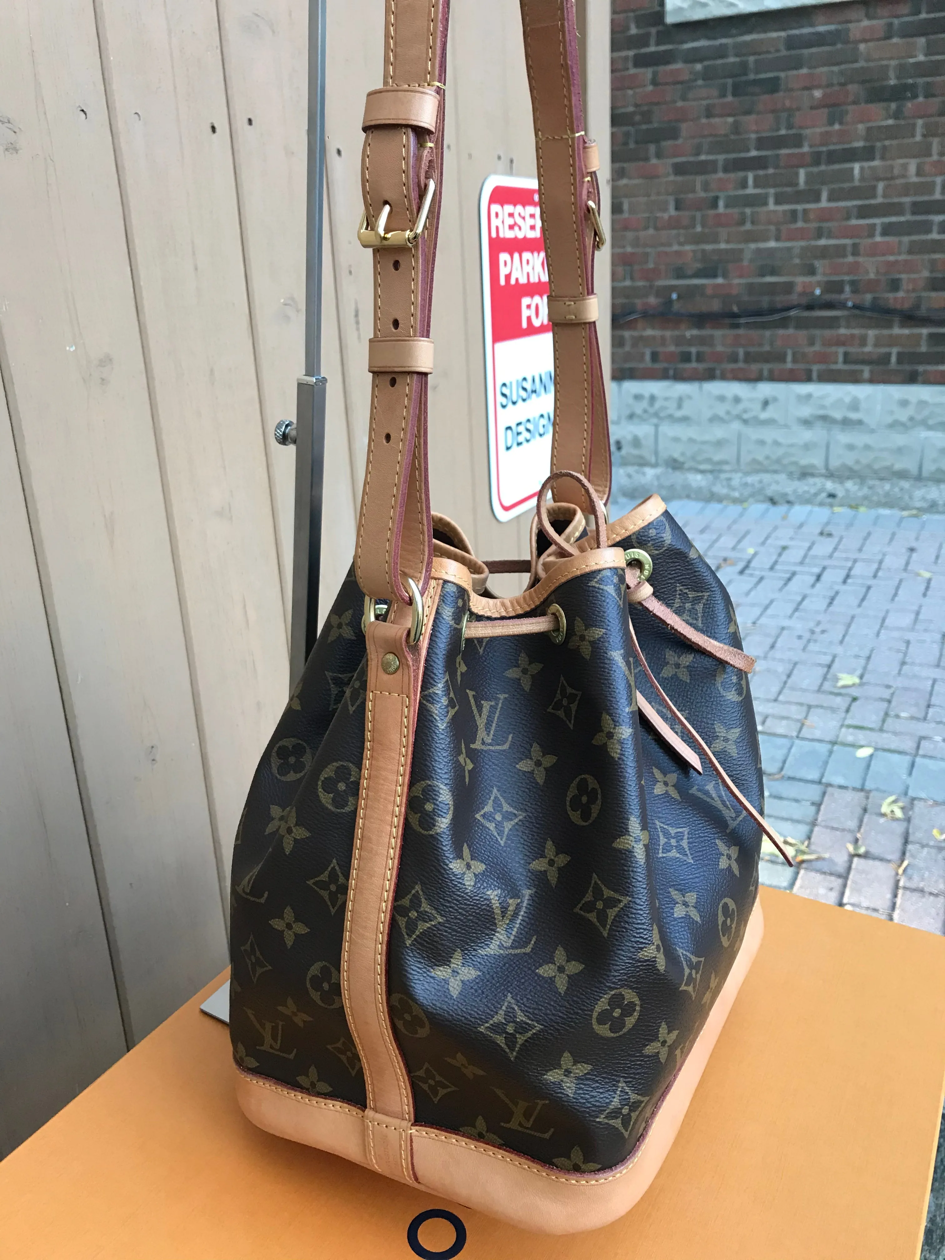 LOUIS VUITTON Monogram Canvas Petit Noe Bucket Bag