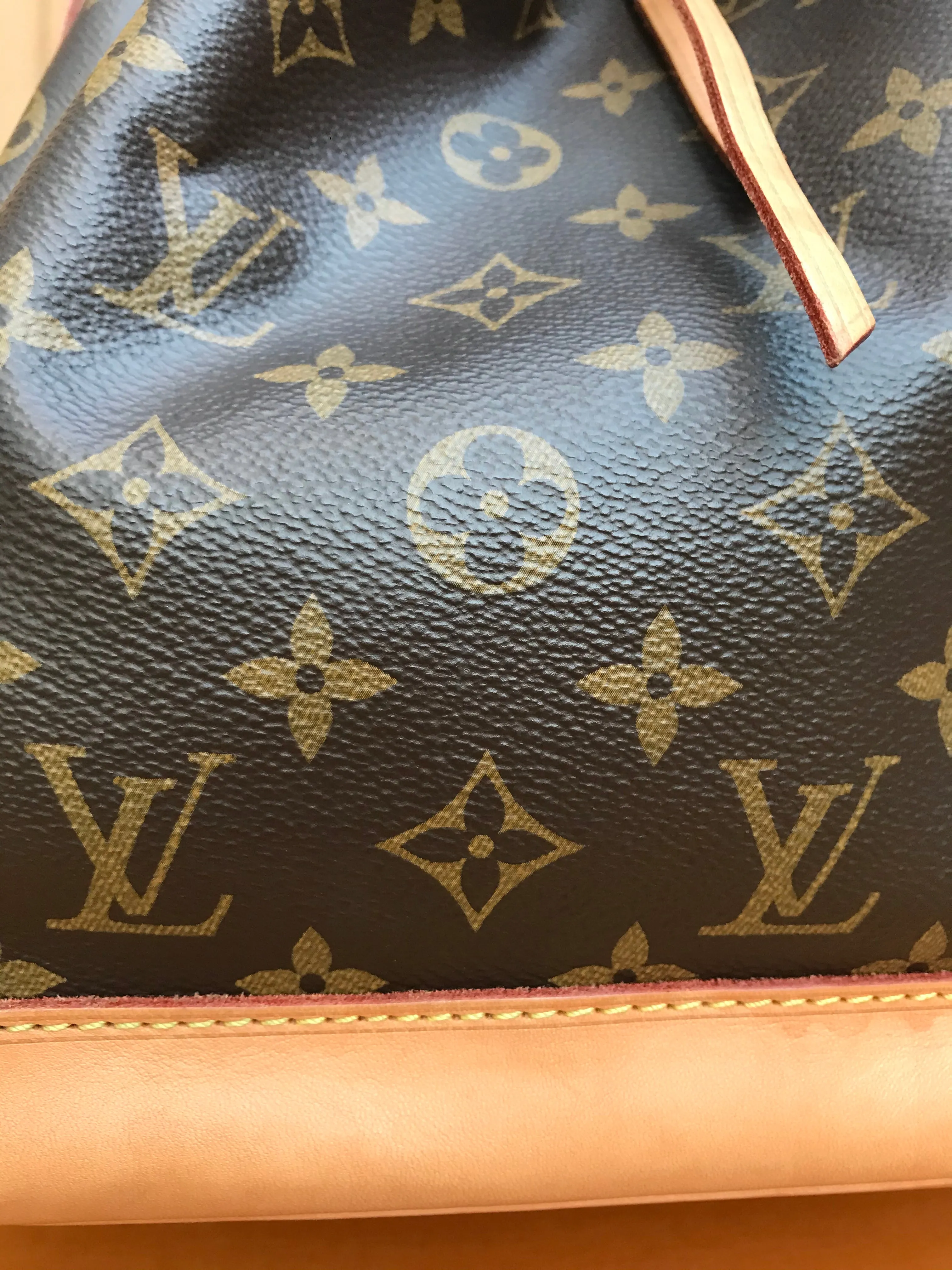 LOUIS VUITTON Monogram Canvas Petit Noe Bucket Bag