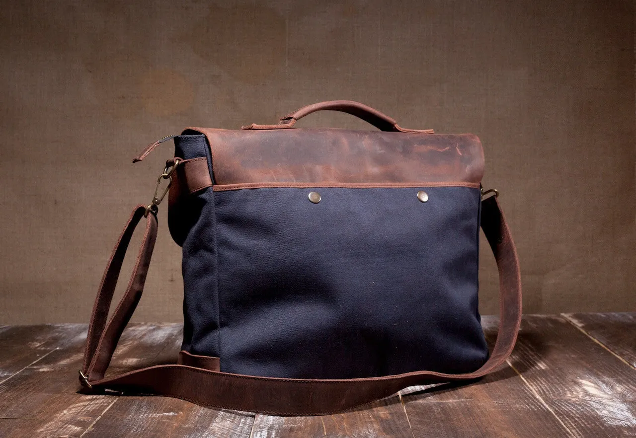 Messenger Bag Navy Blue